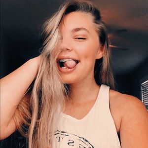 Meet your Posher, Hannah